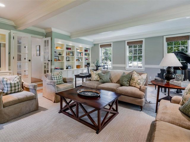 282 Westview Drive, Shelburne, VT 05482