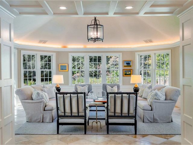 282 Westview Drive, Shelburne, VT 05482