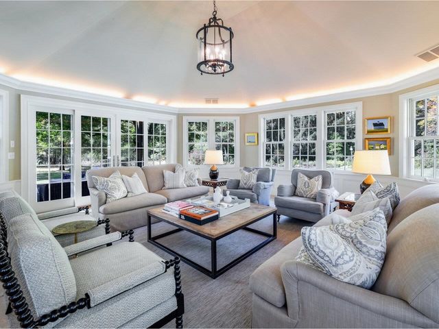 282 Westview Drive, Shelburne, VT 05482