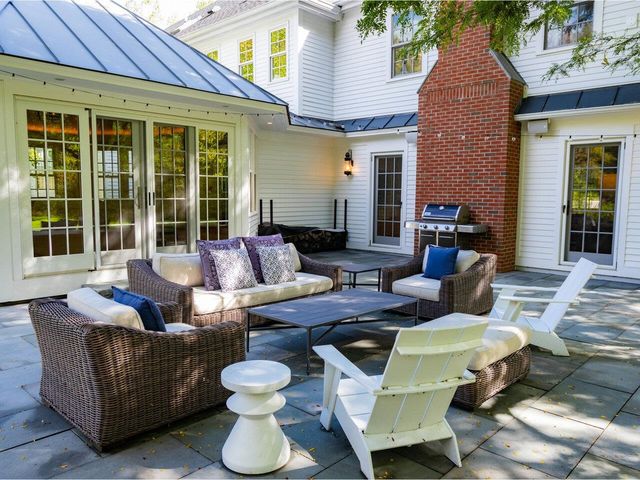 282 Westview Drive, Shelburne, VT 05482