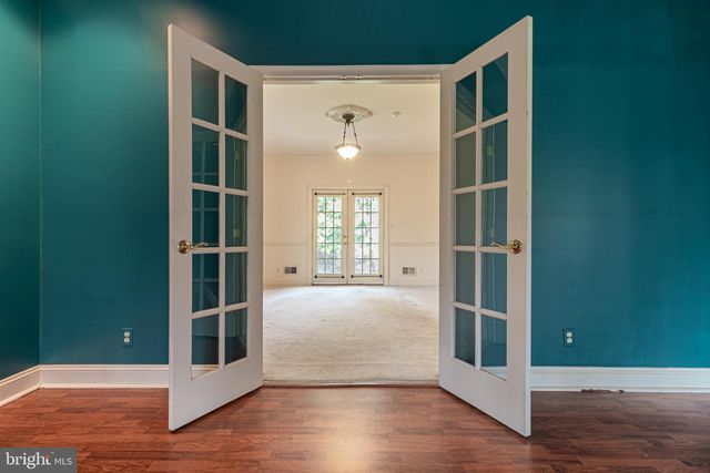 3300 ROSEMARY LN, Hyattsville, MD 20782