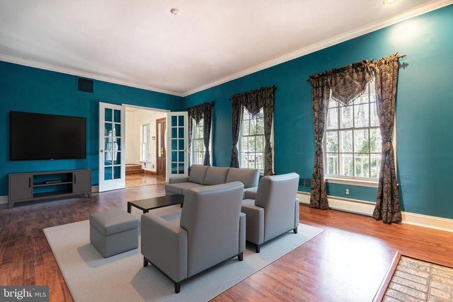 3300 ROSEMARY LN, Hyattsville, MD 20782