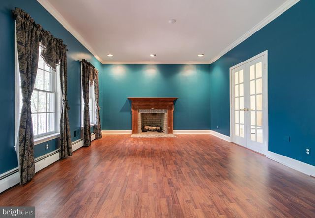3300 ROSEMARY LN, Hyattsville, MD 20782