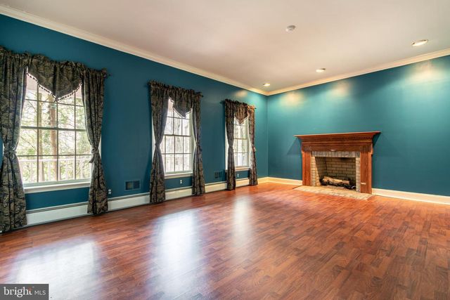 3300 ROSEMARY LN, Hyattsville, MD 20782