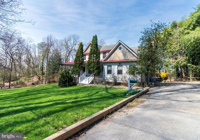 3300 ROSEMARY LN, Hyattsville, MD 20782