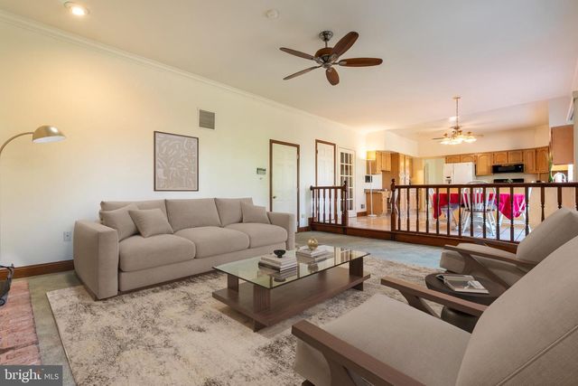 3300 ROSEMARY LN, Hyattsville, MD 20782