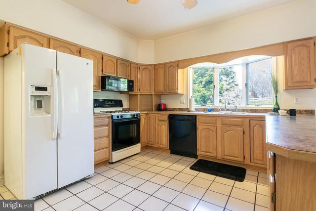 3300 ROSEMARY LN, Hyattsville, MD 20782