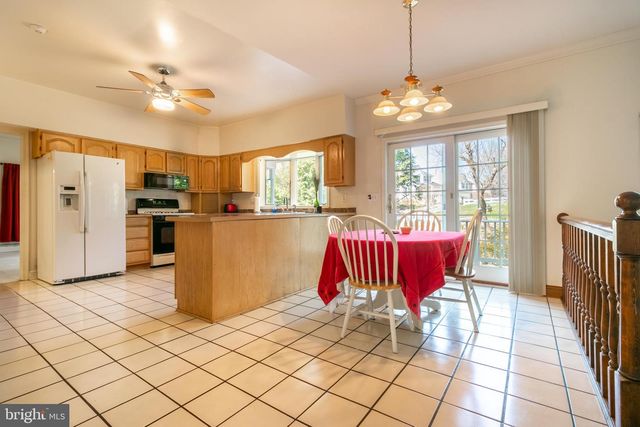 3300 ROSEMARY LN, Hyattsville, MD 20782