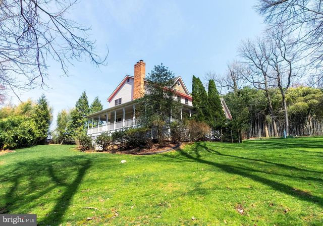 3300 ROSEMARY LN, Hyattsville, MD 20782