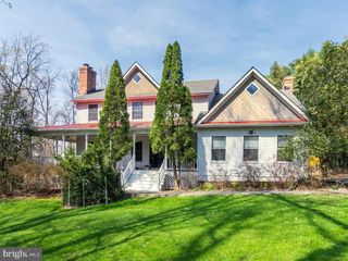 3300 ROSEMARY LN, Hyattsville, MD 20782