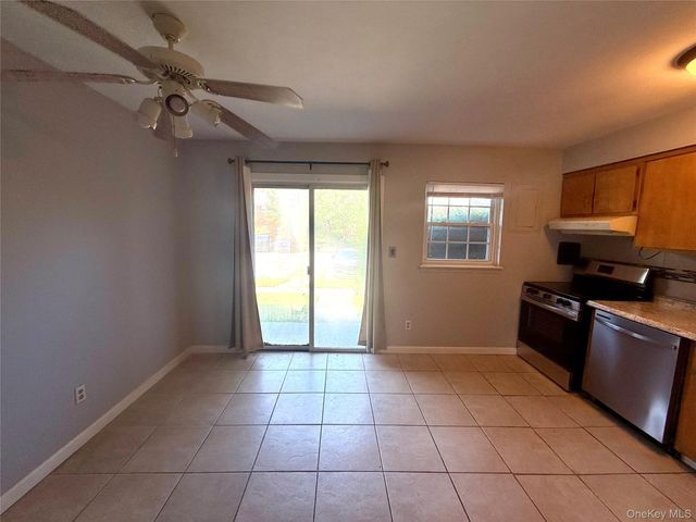 5 Wildwood Drive 8B, Wappingers Falls, NY 12590