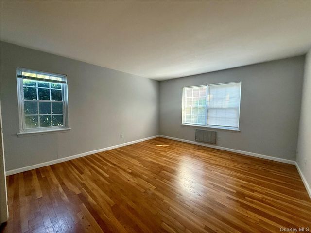 5 Wildwood Drive 8B, Wappingers Falls, NY 12590