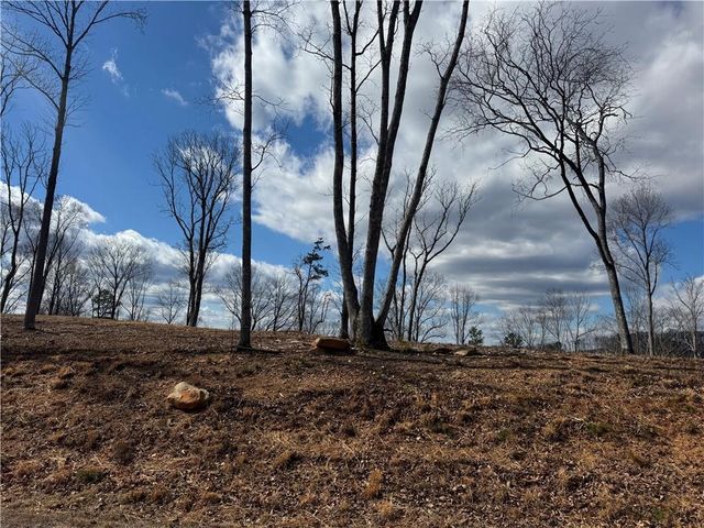 279 Highgrove Drive, Talking Rock, GA 30175