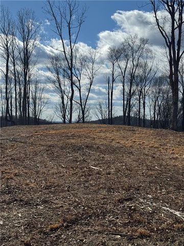 279 Highgrove Drive, Talking Rock, GA 30175