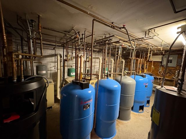 31-33 Roberts Road, Cambridge, MA 02138