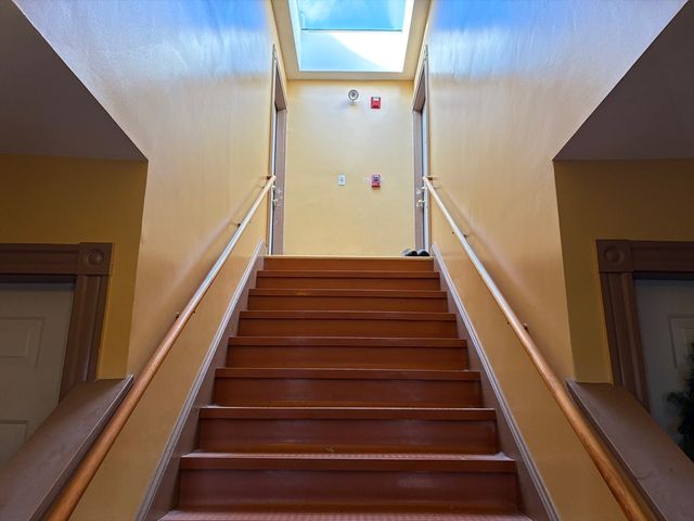 31-33 Roberts Road, Cambridge, MA 02138