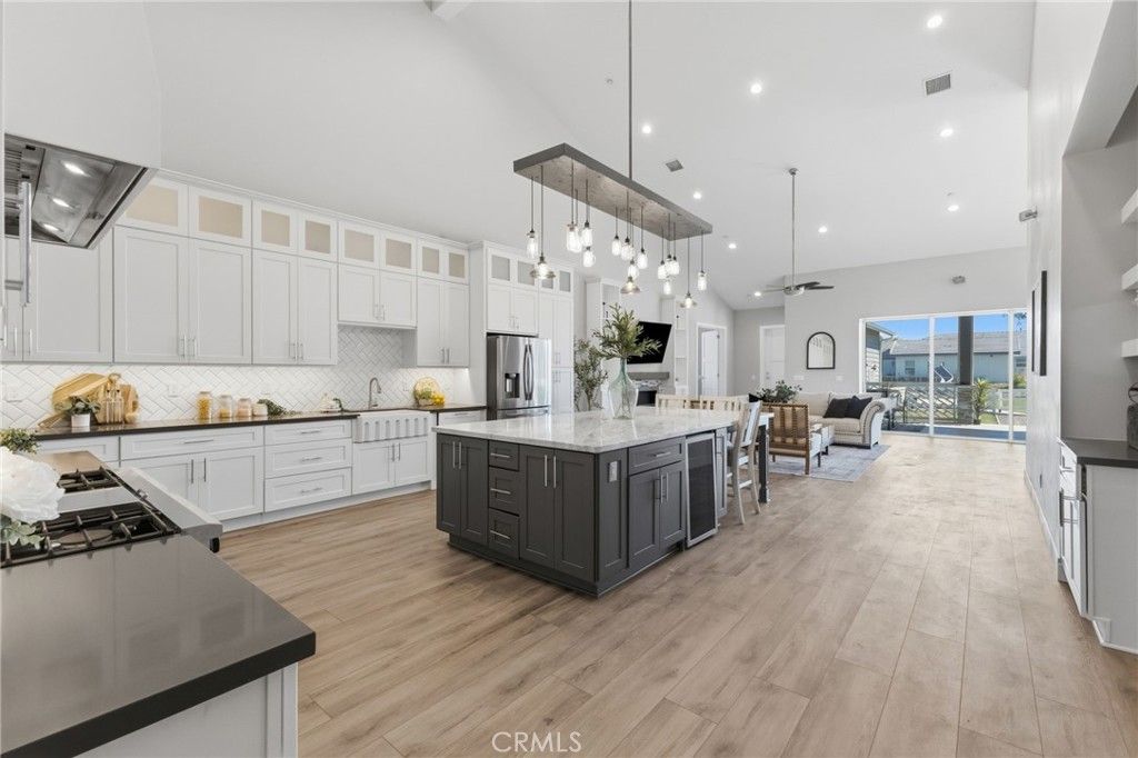 24940 Hayes, Murrieta, CA 92562 — exterior