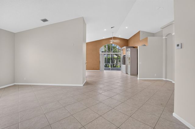 9729 Lemonwood Way, Boynton Beach, FL 33437
