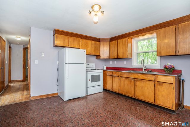 196 Shagbark Drive, Bristol, CT 06010