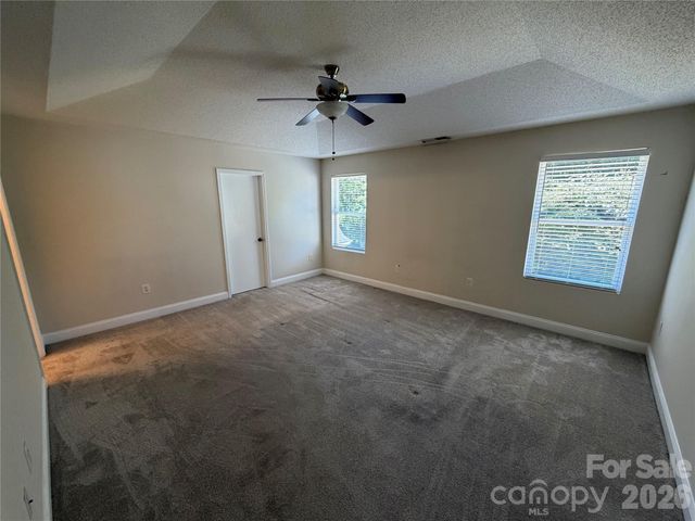 14021 Pinyon Pine Lane, Charlotte, NC 28215