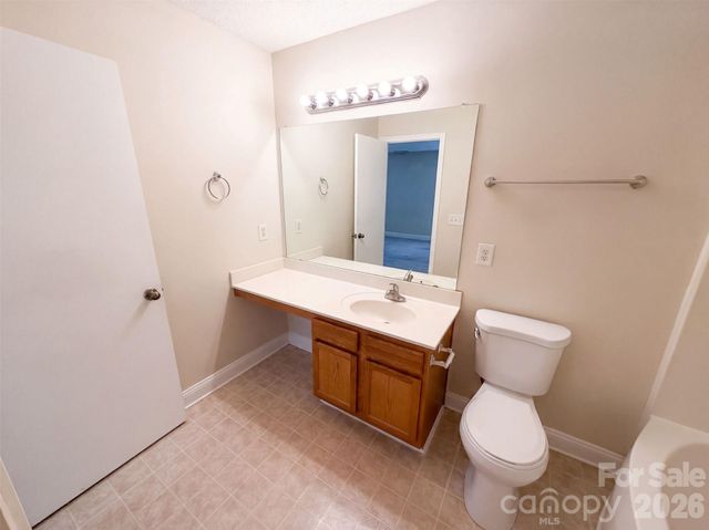 14021 Pinyon Pine Lane, Charlotte, NC 28215