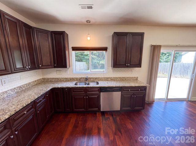 14021 Pinyon Pine Lane, Charlotte, NC 28215