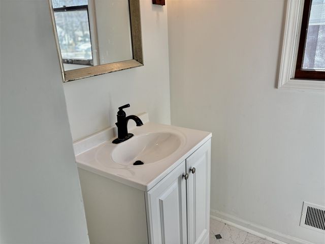 17312 Oak Street, Spring Lake, MI 49456