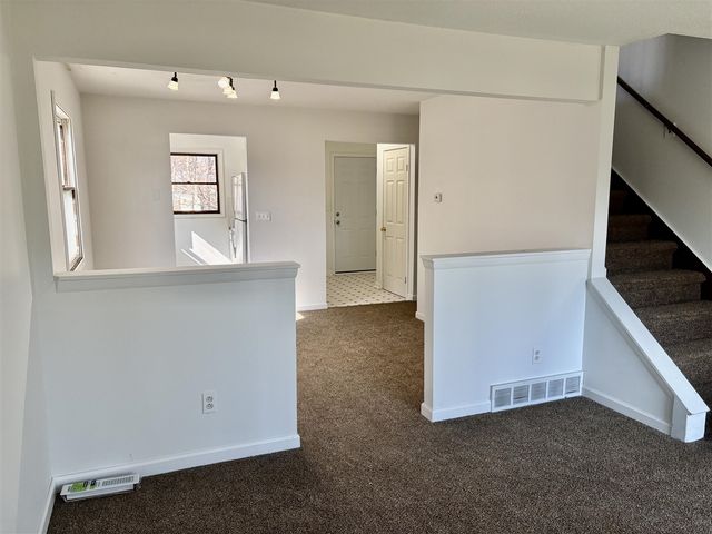 17312 Oak Street, Spring Lake, MI 49456