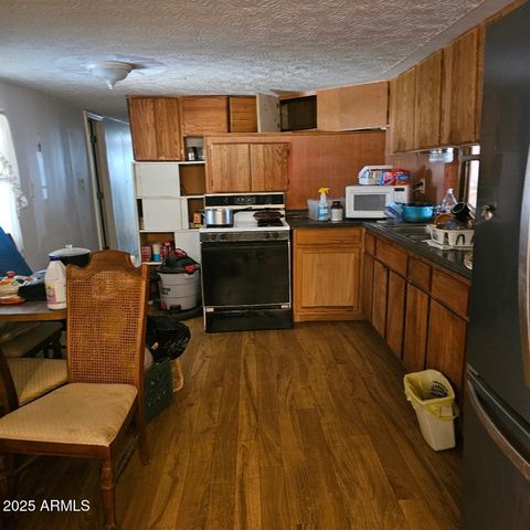 22855 W SUNSET Lane, Congress, AZ 85332