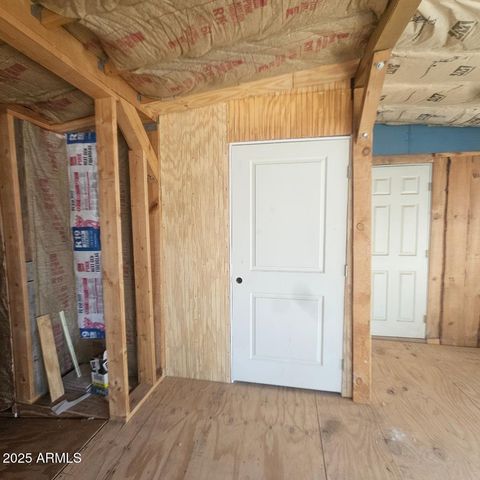 22855 W SUNSET Lane, Congress, AZ 85332