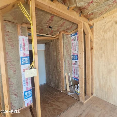 22855 W SUNSET Lane, Congress, AZ 85332