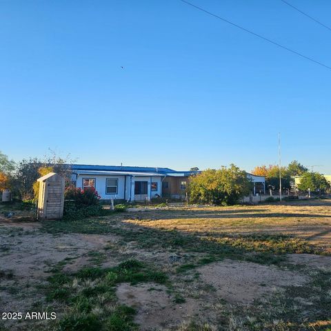 22855 W SUNSET Lane, Congress, AZ 85332