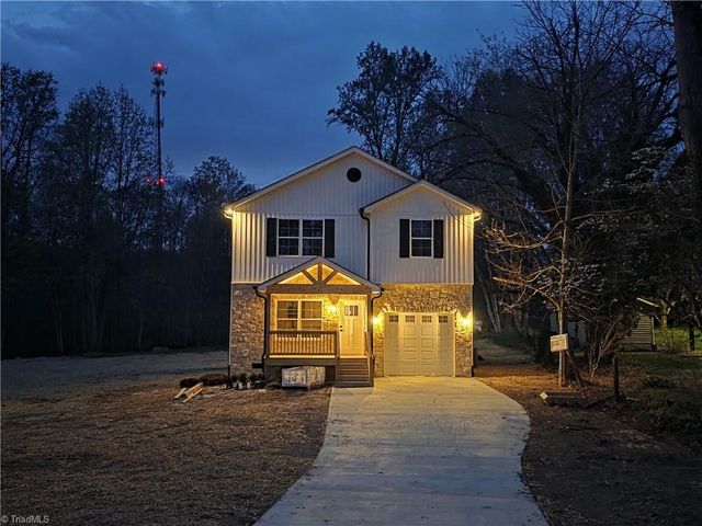 534 Virginia Drive, Yadkinville, NC 27055