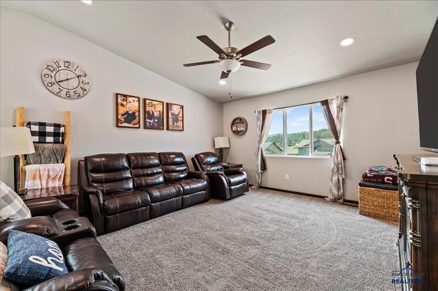 2659 MEADOWS DR, Sturgis, SD 57785