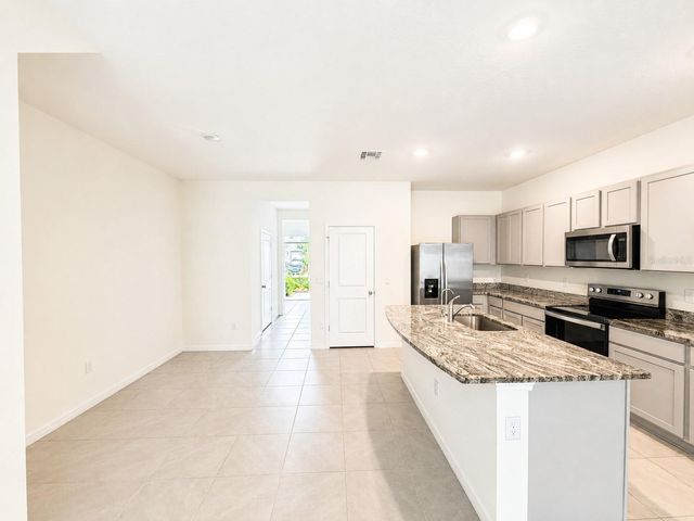 17234 AMBER ASPEN WAY, Land O Lakes, FL 34638