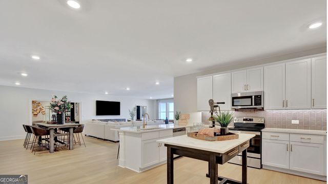 216 Cresswind Boulevard, Newnan, GA 30263