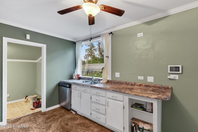 104 W Bayshore Boulevard, Jacksonville, NC 28540