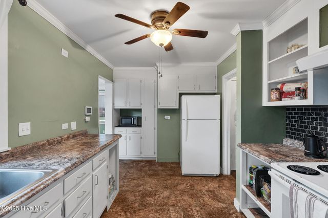 104 W Bayshore Boulevard, Jacksonville, NC 28540