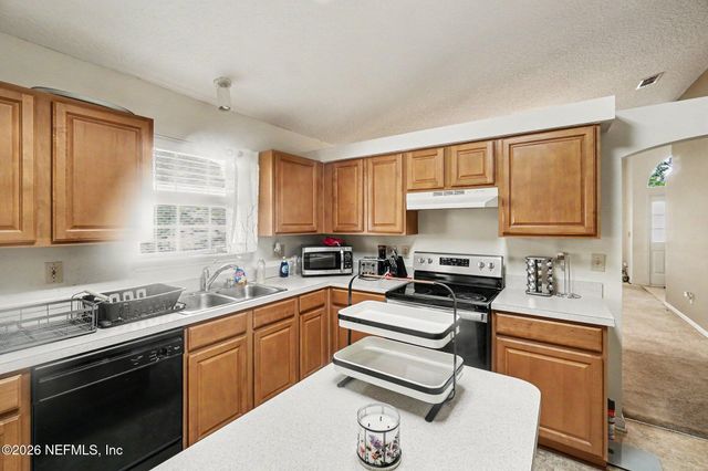 5325 LAKE GARDENS Lane, Jacksonville, FL 32258