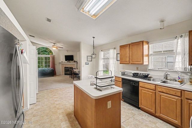 5325 LAKE GARDENS Lane, Jacksonville, FL 32258
