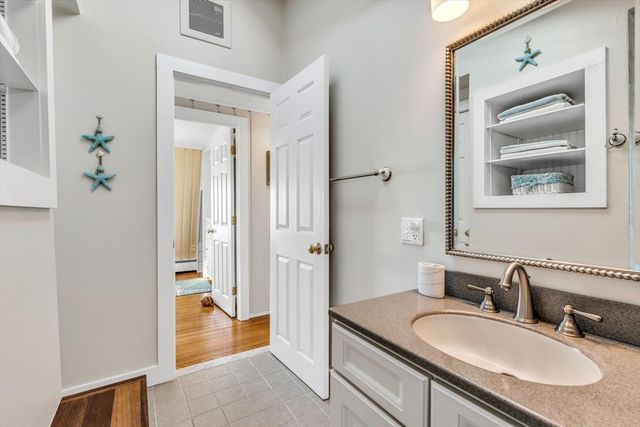 80 Oak St Ext, Dennis, MA 02639