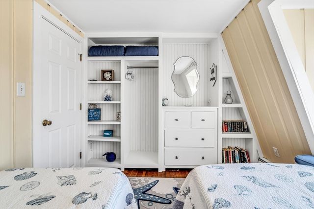 80 Oak St Ext, Dennis, MA 02639