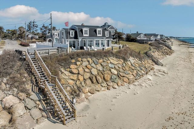 80 Oak St Ext, Dennis, MA 02639