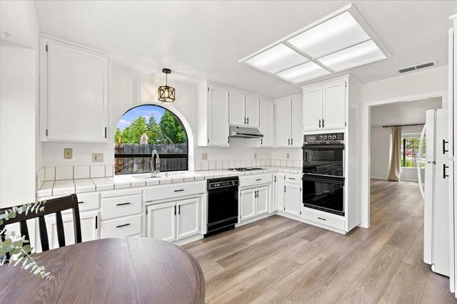 2117 Carrillo Ct, Cameron Park, CA 95682