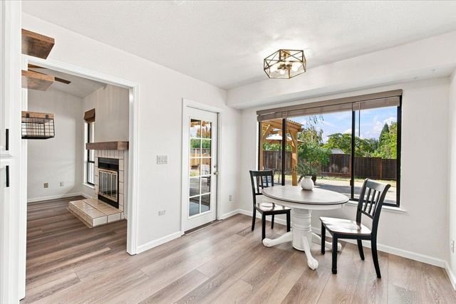 2117 Carrillo Ct, Cameron Park, CA 95682