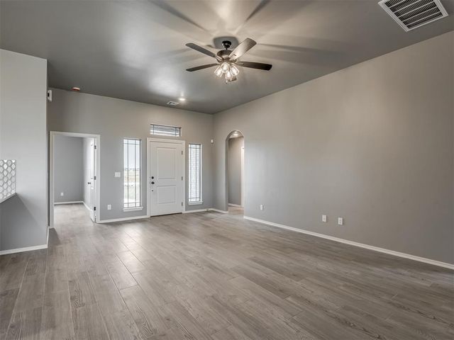 24953 Belmont Pass, Cashion, OK 73016