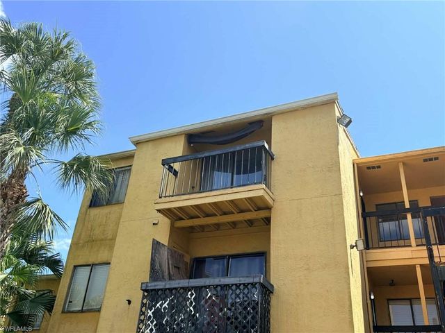 2905 Winkler AVE 718, Fort Myers, FL 33916