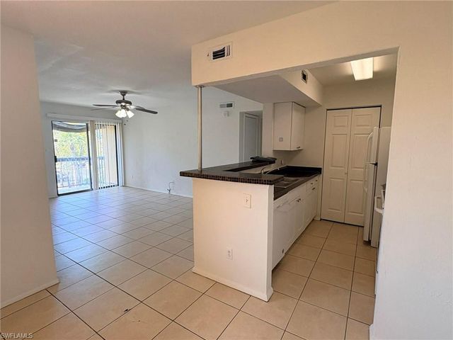 2905 Winkler AVE 718, Fort Myers, FL 33916