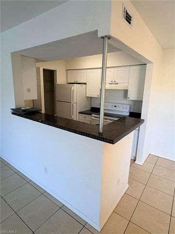 2905 Winkler AVE 718, Fort Myers, FL 33916