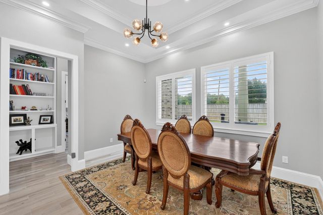 101 Bentwood Drive, Montgomery, TX 77356